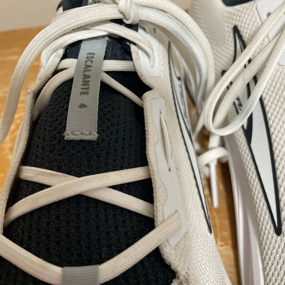 Altra Escalante 4 AL0A85NE100 White Road Running Walking Shoes Men's Sz 14 - Picture 5 of 9